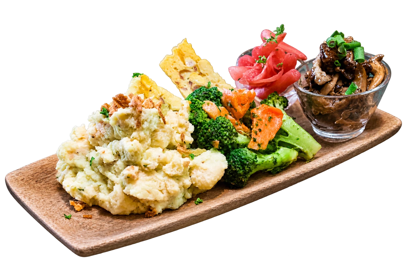 手作りのポテトサラダや野菜のマリネが並ぶタパスの盛り合わせ